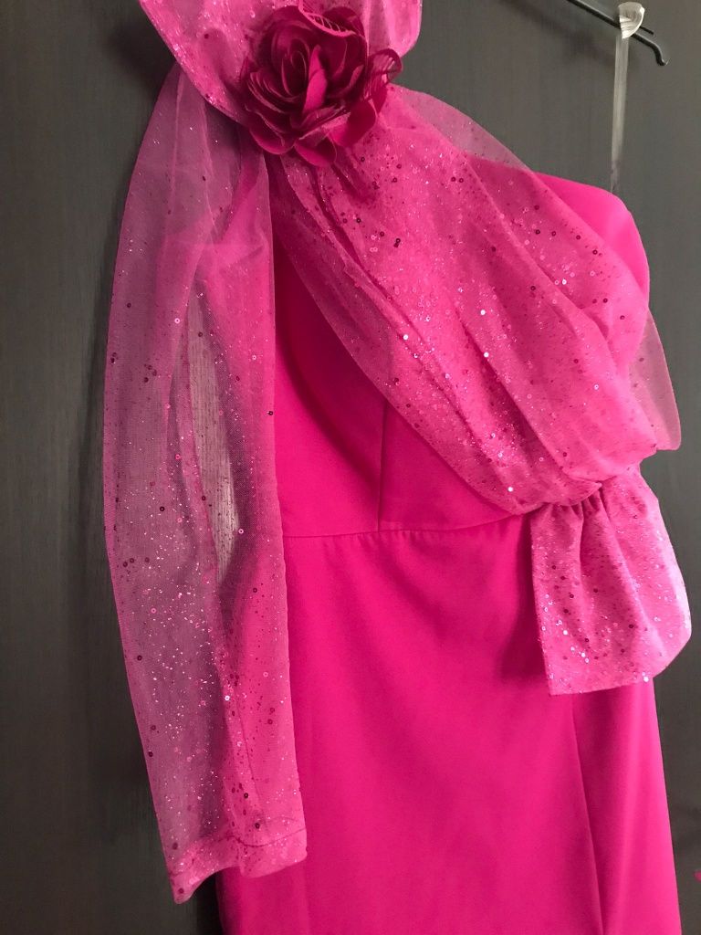 Rochie Fucsia! Mărimea 42!