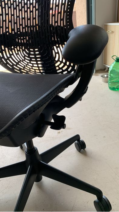 Scaun birou herman miller mira 1