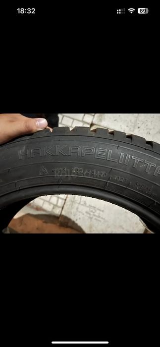 Продам зимние шины