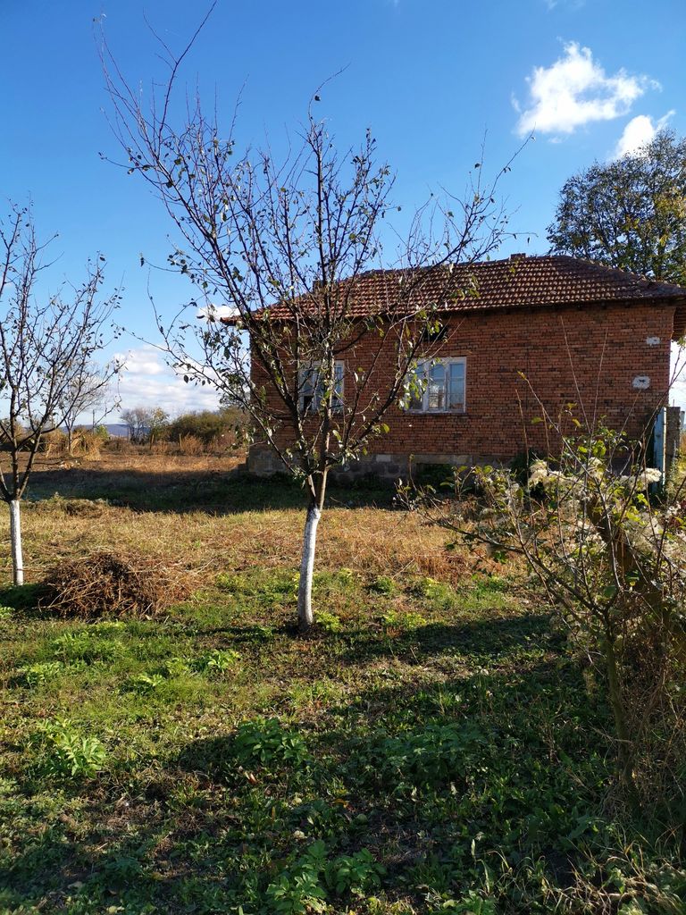 Продава се Къща в с. Козаревец, Област Велико Търново - 80 кв.м за 563 €/кв.м - Снимка #3