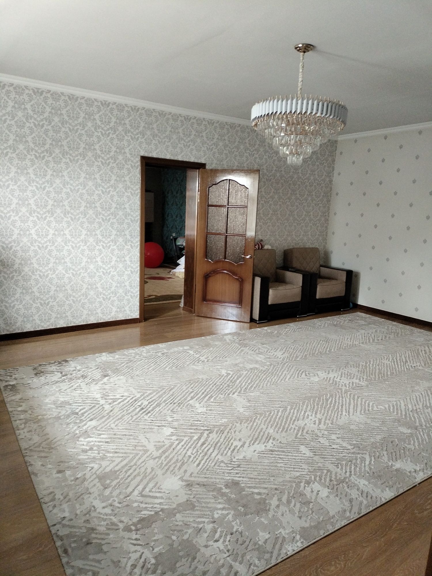 Продаётся частьный дом.