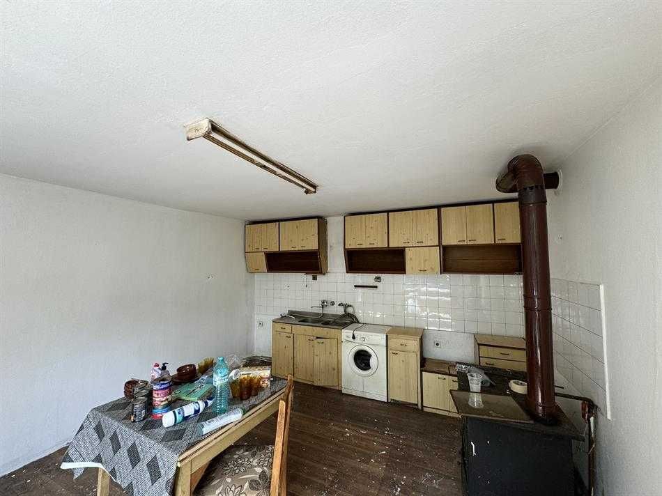 Продава се Къща в с. Дамяново, Област Габрово - 190 кв.м за 121 €/кв.м - Снимка #4