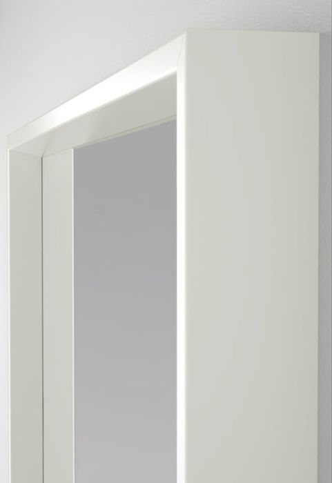 Oglinda ikea 65x65 cm. 2 disponibile. Pret per bucata.