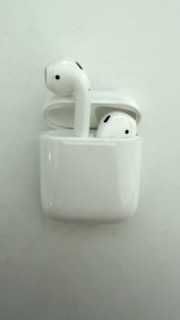 Apple AirPods 1st generation (слушалки 1ва генерация)