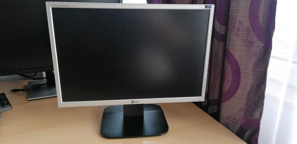 Monitor LG L192WS-SN