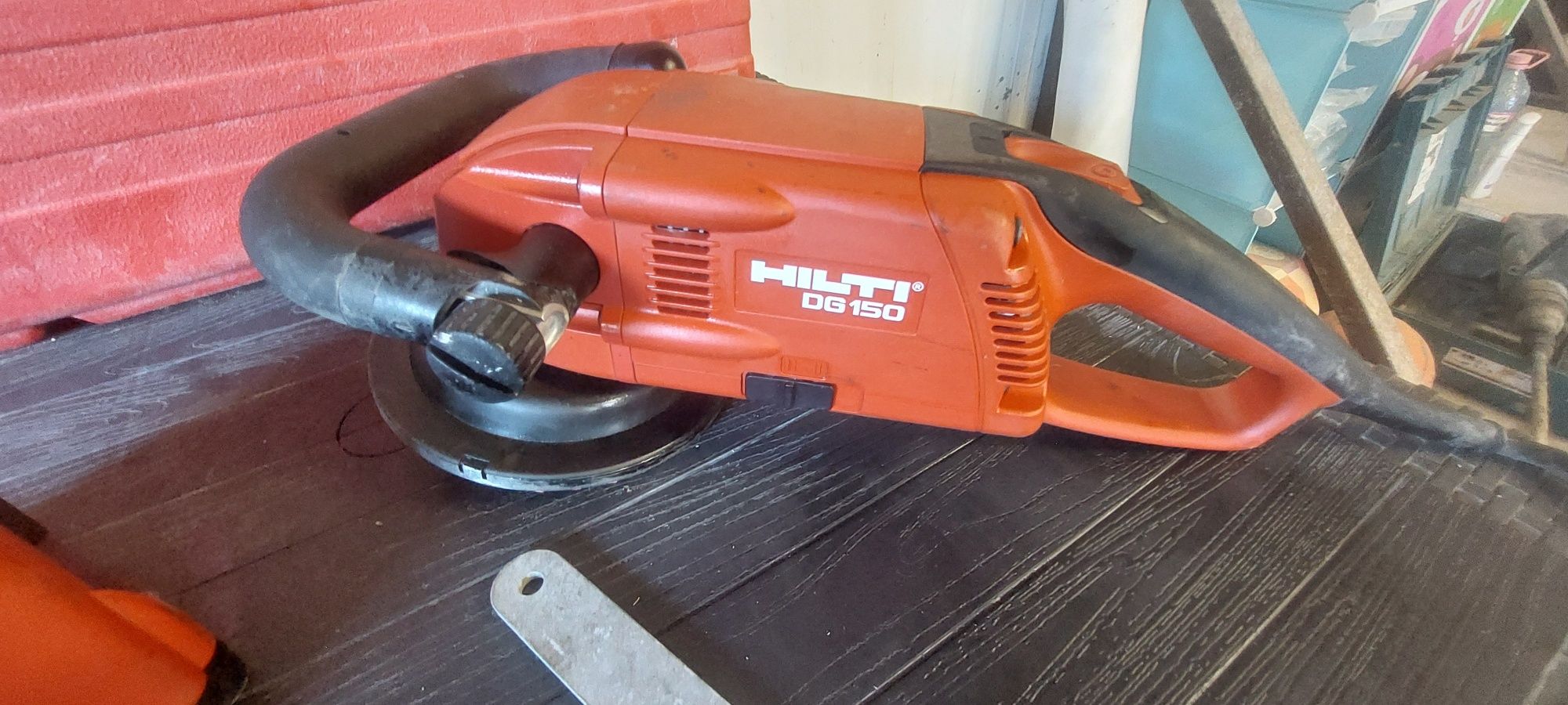 Slefuitor beton Hilti DG 150