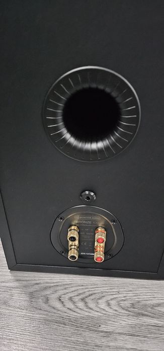 Vand boxe monitor audio bronze 100 6g noi