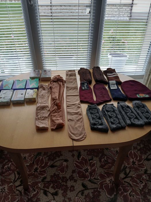 Продавам чорапи и чорапогащници