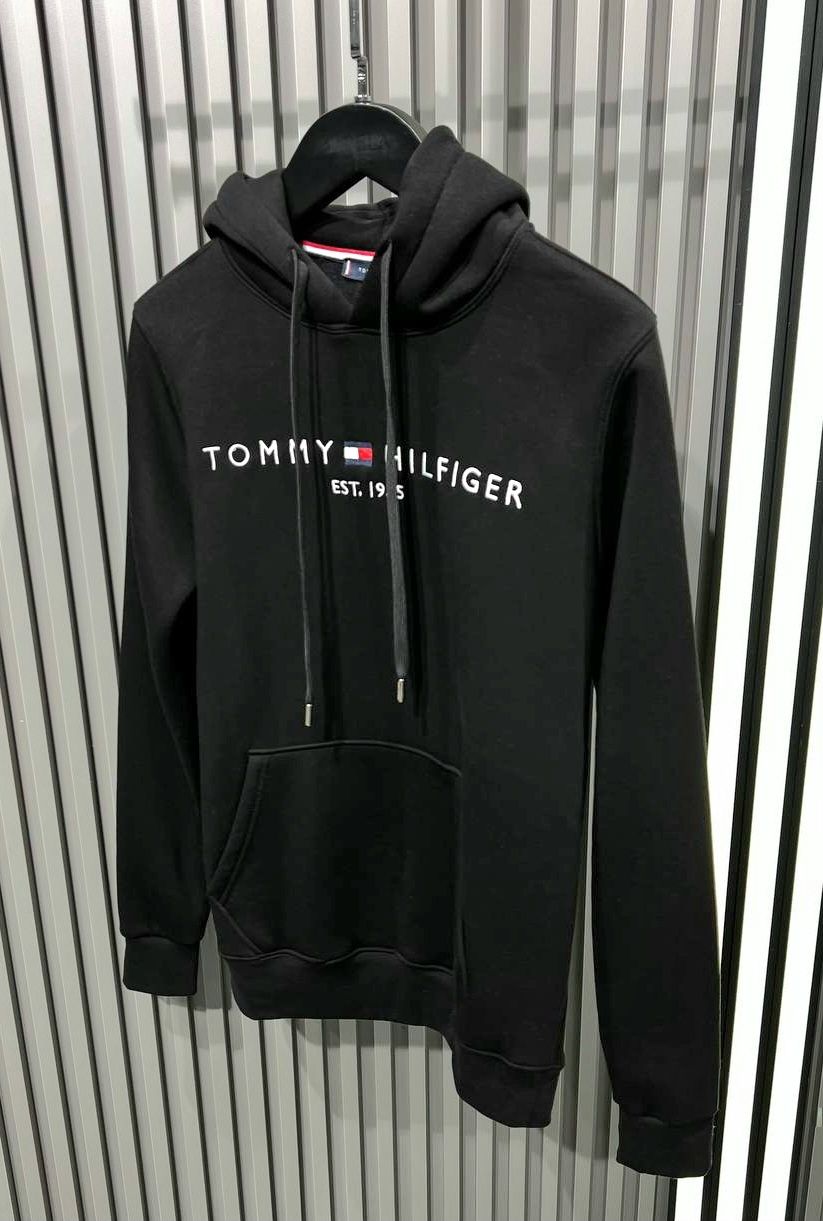 Суичър (худи) Tommy Hilfiger в черен цвят - ТОП модел за сезона ! ! !