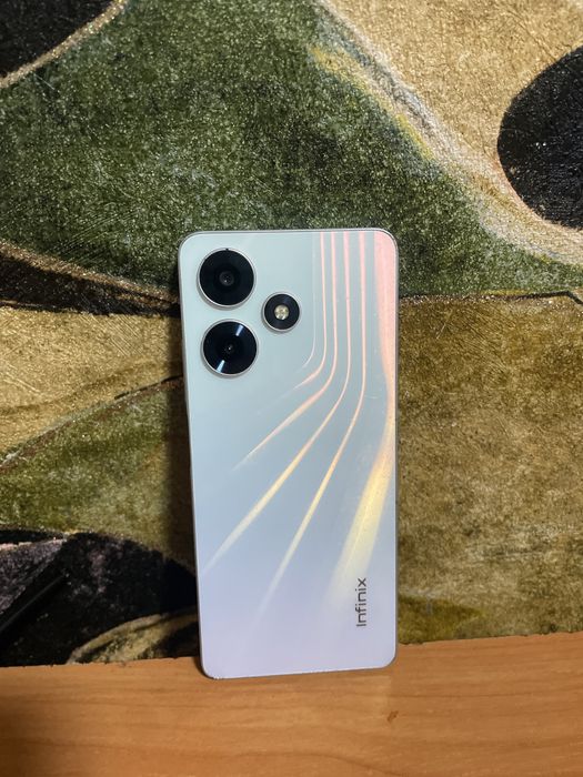 Телефон Infenix Hote 30