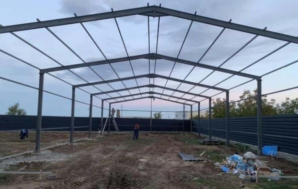 Vând din stoc hală 7x9x4