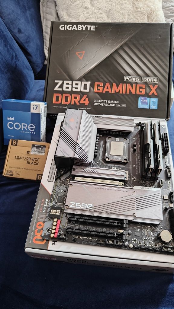 Kit Intel Core i7 13700K +MB Gigabyte Z690 GAMING X+32 GB DDR4 G.Skill