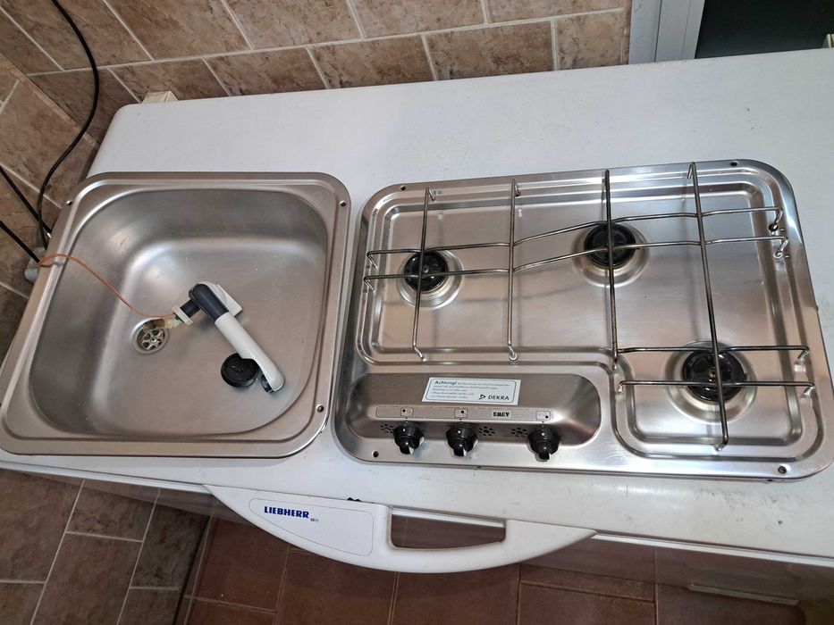 Газов котлон и мивка каравана кемпер