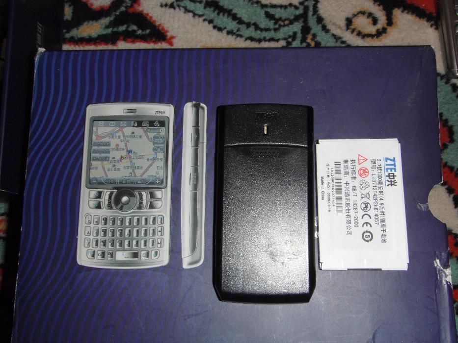 сотовый телефон двух стандартный CDMA+GSM