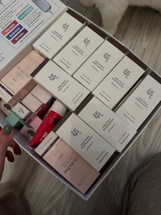 Mayblline  second skin  SCULPTED BY AIMEE
 Beauty of Joseon Fluid