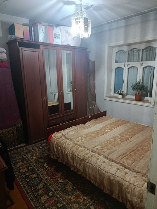 Олмазор туманида 3-хона 3-этаж уй сотилади