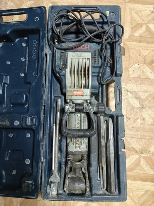 Ciocan demolator picamer Bosch