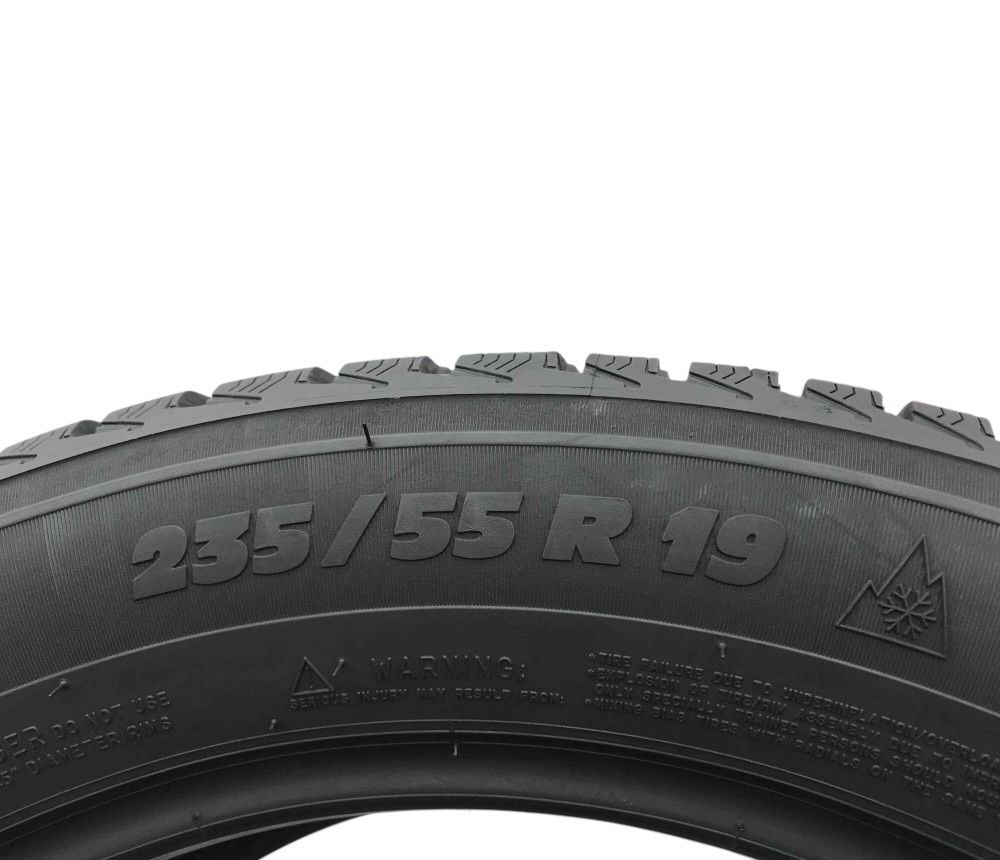 Зимни гуми MICHELIN LA2 235/55/19 ДОТ19 6мм+