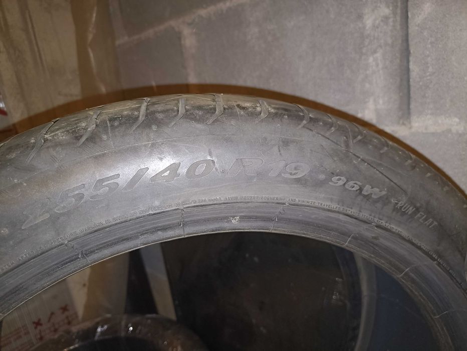 Две гуми Пирели P Zero R19