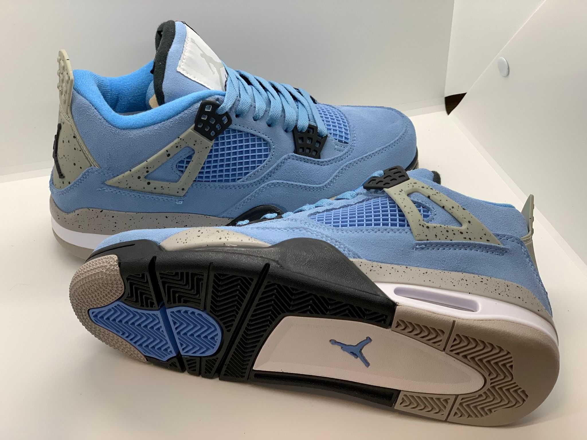 Jordan 4 University Blue