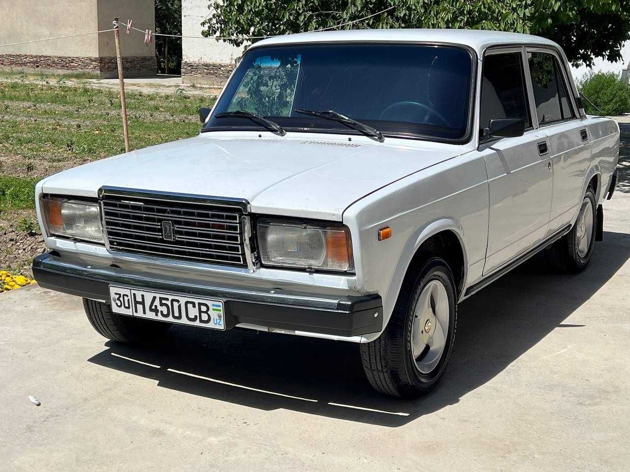 Vaz 2107 sotiladi