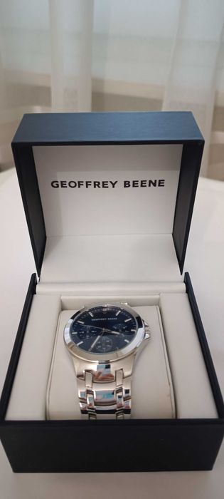 Мъжки часовник  Geoffrey Beene