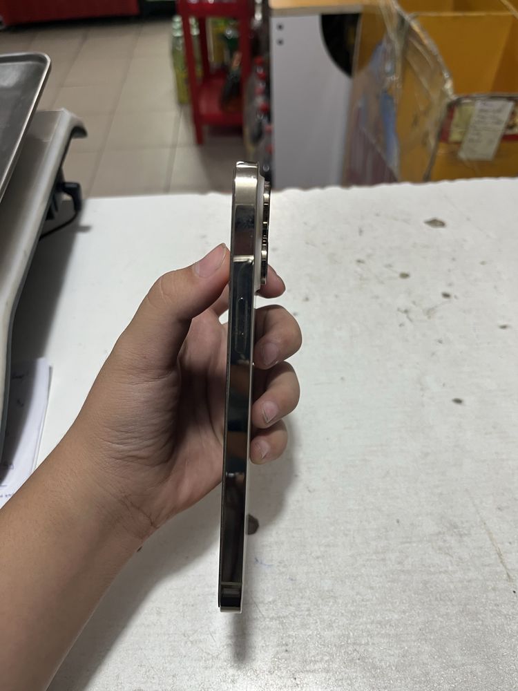 iPhone 14про макс