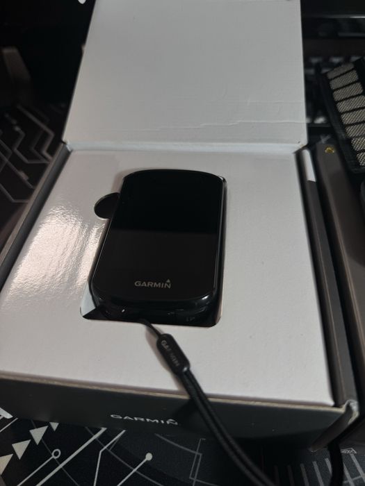 Vand Garmin Edge 830 si Garmin HRM