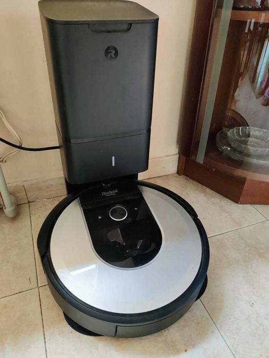 iRobot i7+ прахосмукачка робот