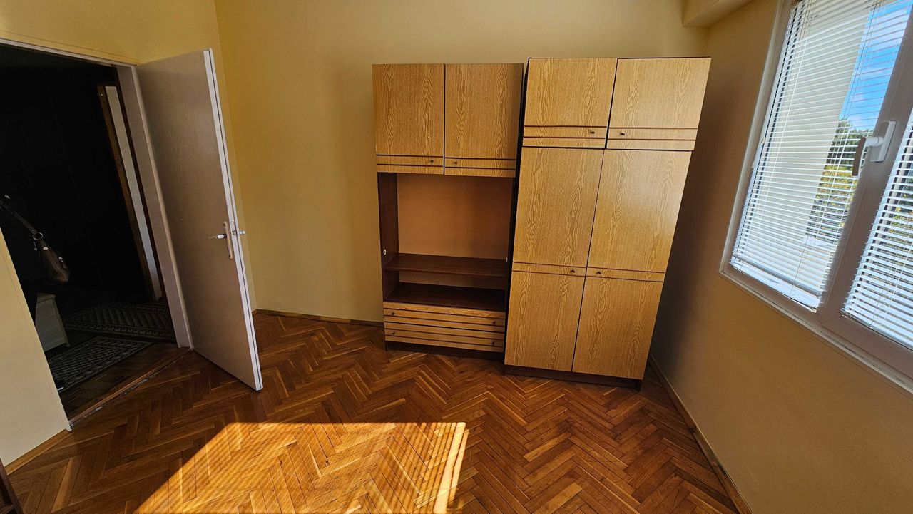 Дава се под наем Тристаен апартамент в Разград, Орел - 78 кв.м за 204 € - Снимка #4