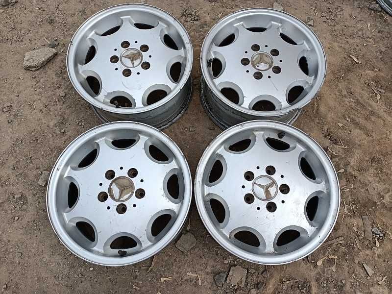 Продам легкосплавные диски на Mercedes