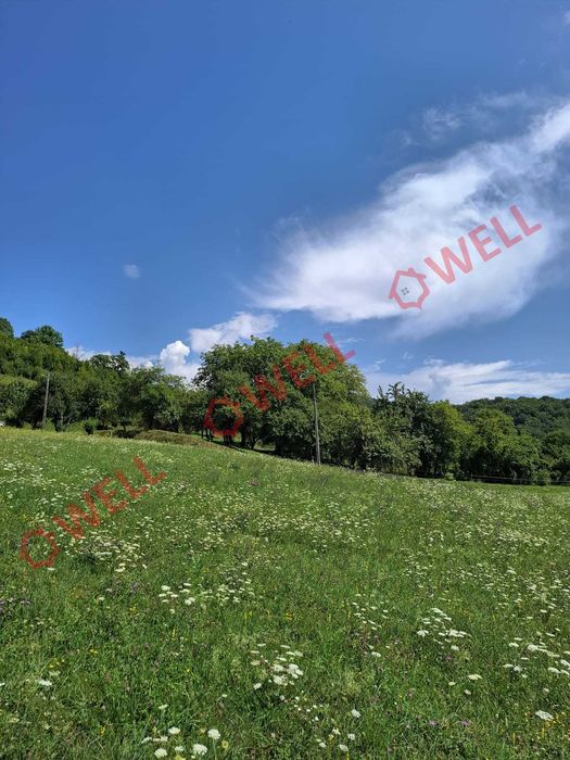 De vânzare teren intravilan de 7.600 m² situat în Sovata