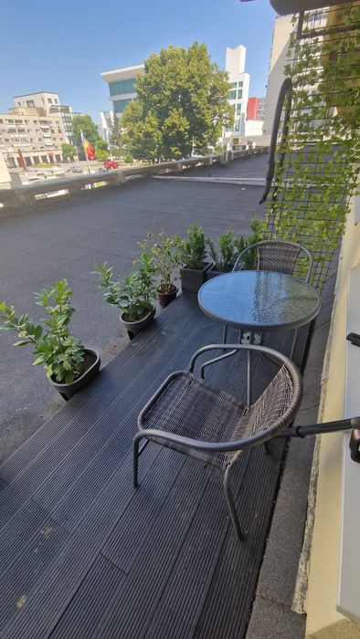 Apartament 2 camere ultracentral, etaj 1