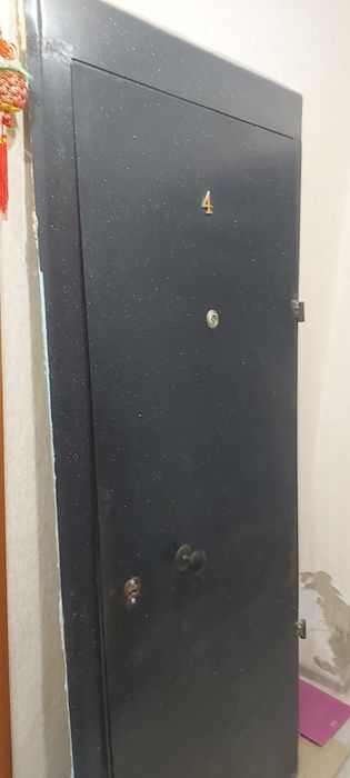Продам входные и межкомнатные  двери