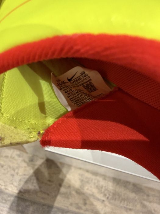 Nike детски футболни обувки