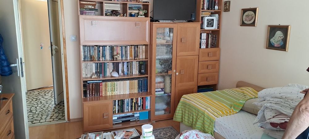 Многофункционална холна секция