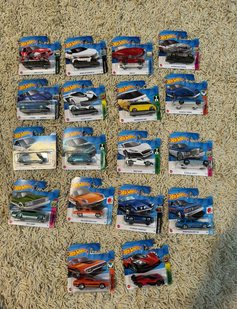 Masinute Hotwheels in Blister Neon Fortza Premium Noi BMW Porsche Audi