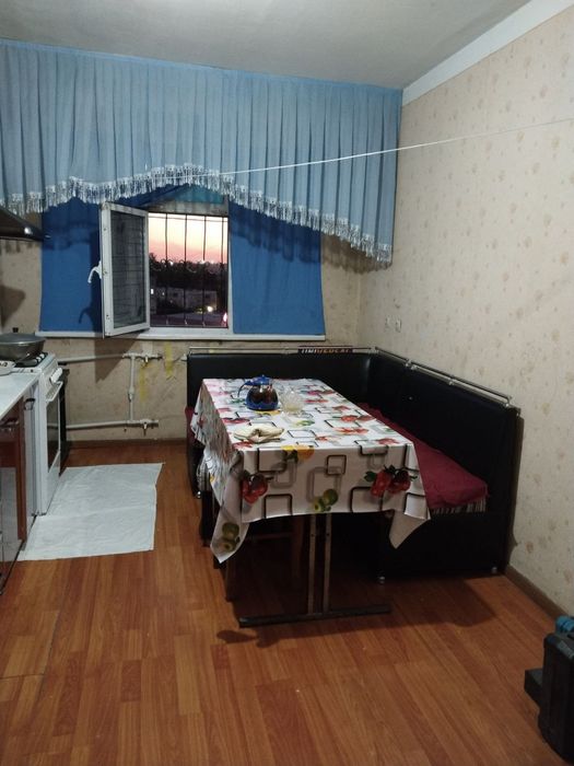 Аренда.  Юнусабад. 8. Кв. 1. Комнатная