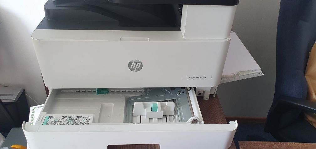 Imprimanta multifunctionala HP LaserJet MFP