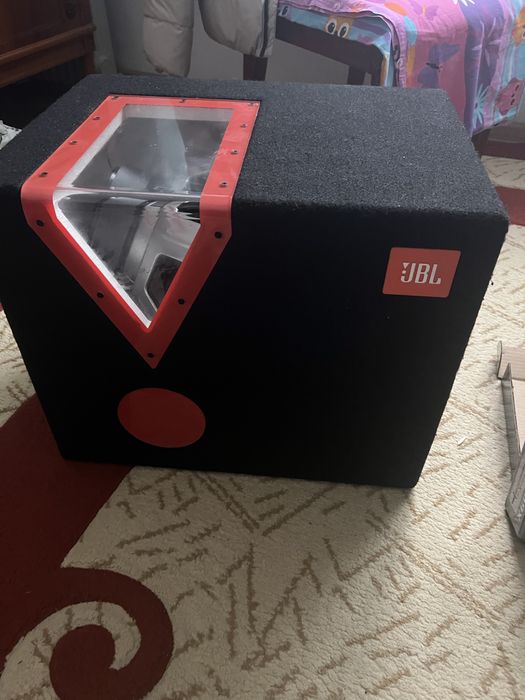 Subwoofer JBL + statie