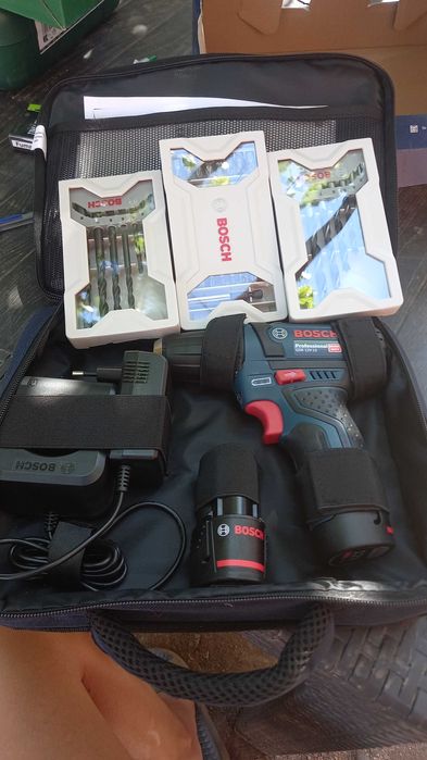 Autofiletante si aspiratoare de la Bosch