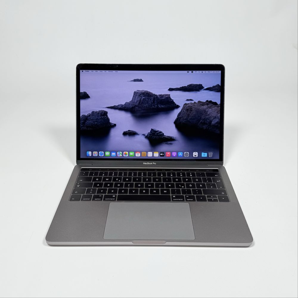 MacBook Pro 2016/TouchBar/Retina Dysplay/16GB/512GB/Core i7 3,30 GHz/