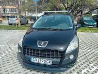 Лек автомобил Peugeot 3008