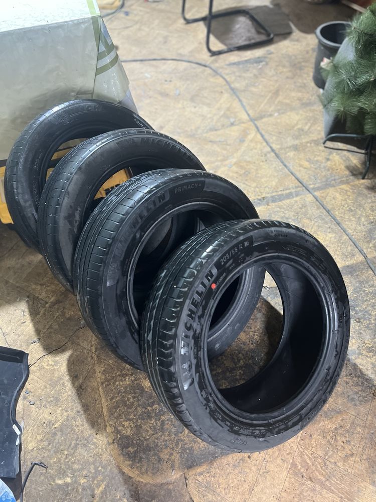 Продам летний комплект Michelin