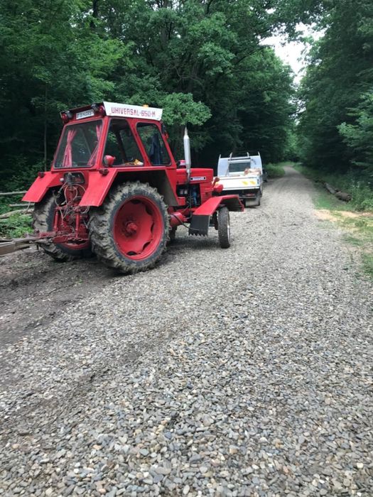 Vand tractor in stare foarte buna de functionare