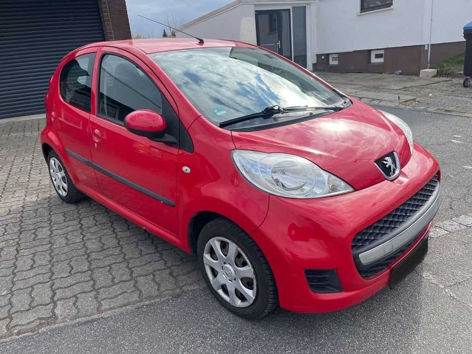 Peugeot 107 cutie automata identic cu  Toyota Aygo