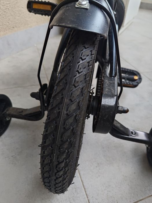 Bicicleta 12' nouă 2 ani