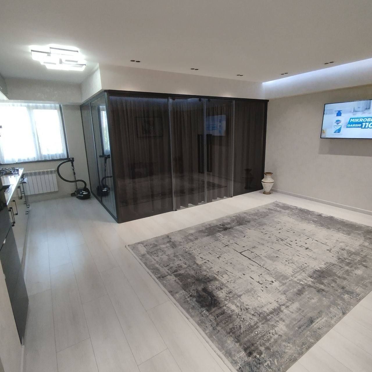 Квартира 1в2 комнаты на Ц-1, 50 м² Яшнабадский район, пос-во Индонез
