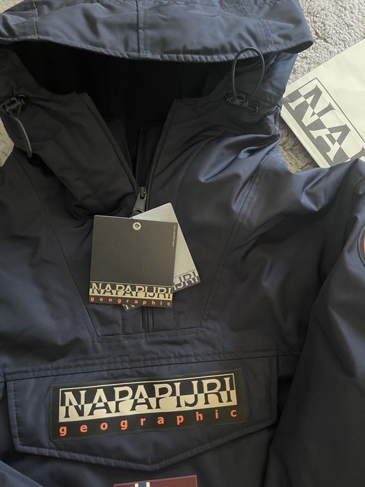 Napapijri Rainforest Next black beauty