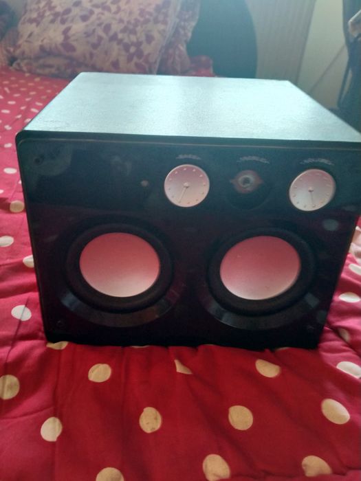 Boxa cu dublu bass
